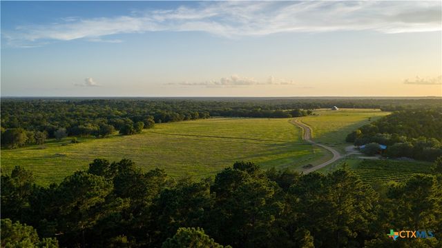 2094 Zimmerscheidt, Columbus, TX 78950