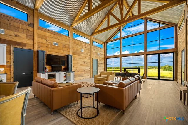 2094 Zimmerscheidt, Columbus, TX 78950