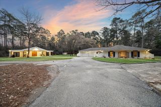 13537 Laramie Trail, Montgomery, TX 77316