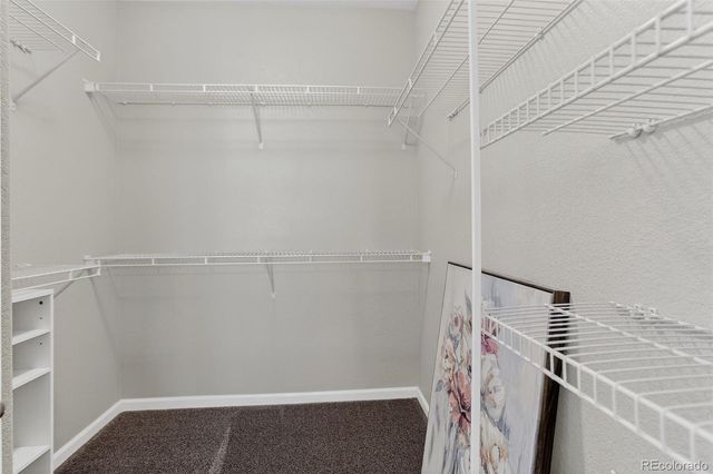 7153 S Versailles Way, Aurora, CO 80016