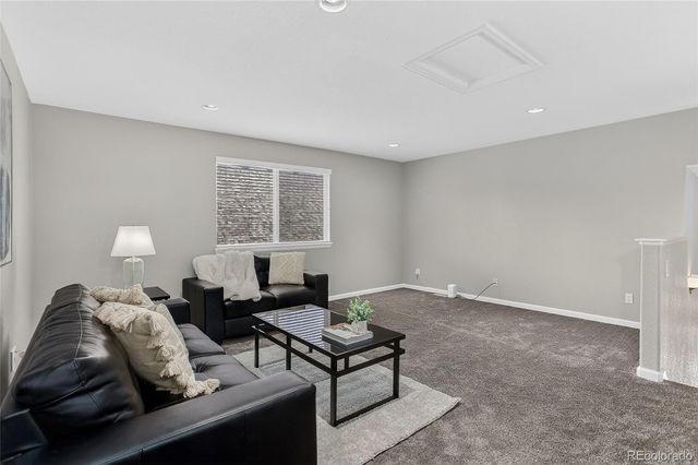 7153 S Versailles Way, Aurora, CO 80016