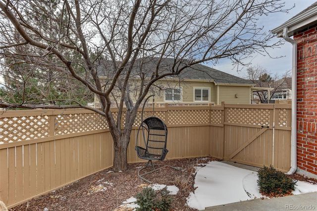 7153 S Versailles Way, Aurora, CO 80016