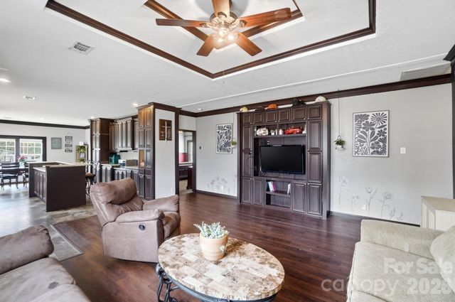 158 Cooks Lake Road, Gastonia, NC 28056