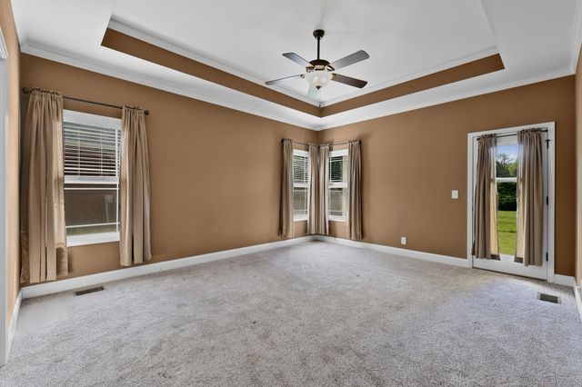 995 Terraceside Cir, Clarksville, TN 37040