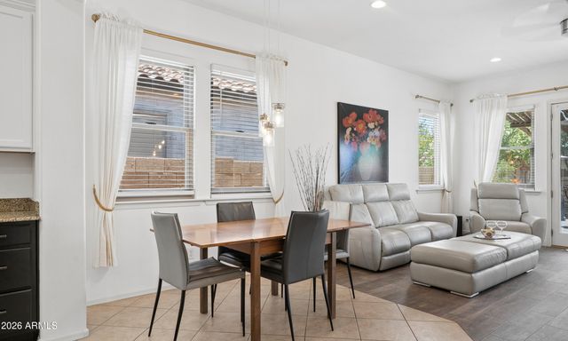 2341 W BRAMBLE BERRY Lane, Phoenix, AZ 85085