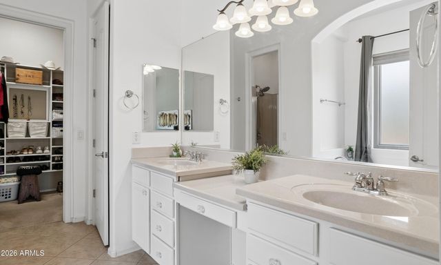 2341 W BRAMBLE BERRY Lane, Phoenix, AZ 85085