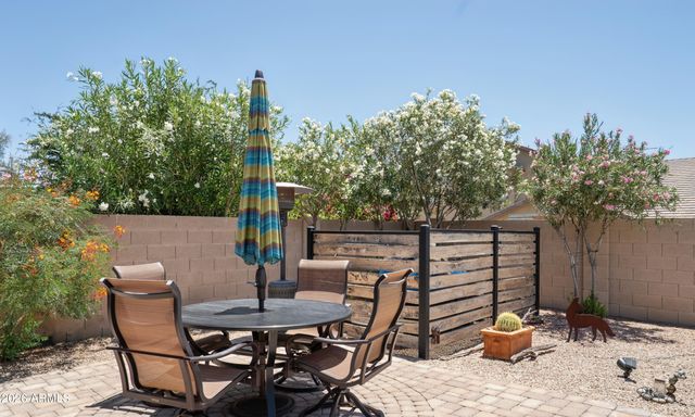 2341 W BRAMBLE BERRY Lane, Phoenix, AZ 85085