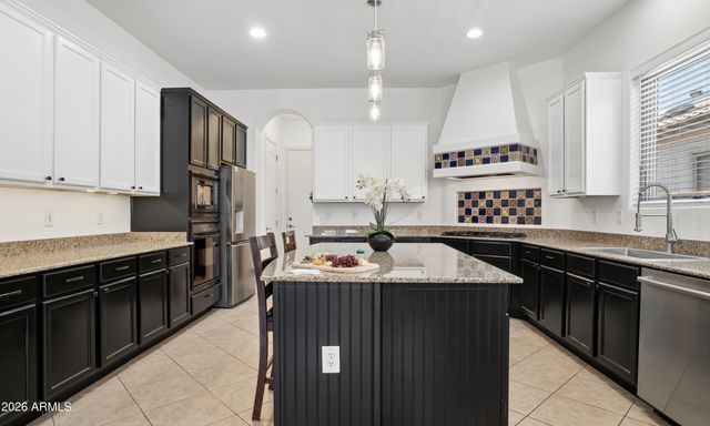 2341 W BRAMBLE BERRY Lane, Phoenix, AZ 85085