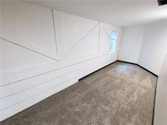 7108 N Broadway Street, Gladstone, MO 64118