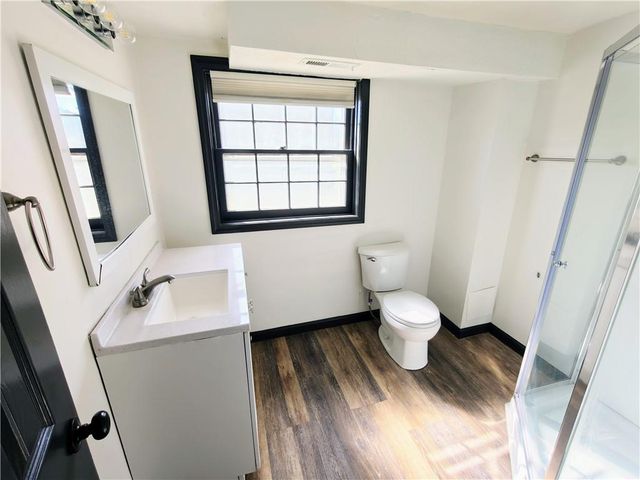 7108 N Broadway Street, Gladstone, MO 64118