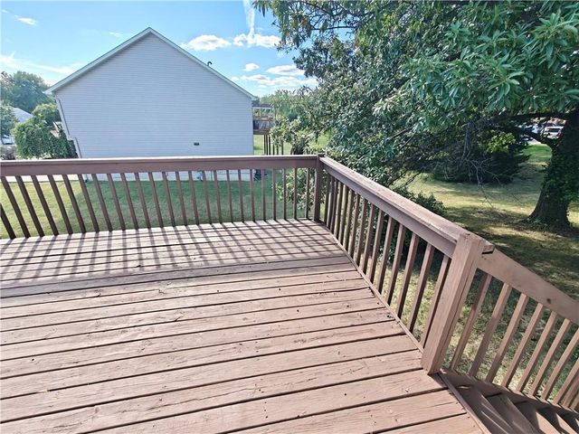 7108 N Broadway Street, Gladstone, MO 64118