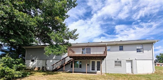 7108 N Broadway Street, Gladstone, MO 64118