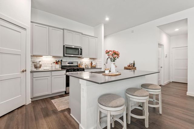 560 Newcomb Hollow Drive, Conroe, TX 77304