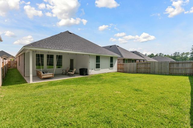 560 Newcomb Hollow Drive, Conroe, TX 77304