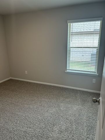 333 Lubbock Drive, Azle, TX 76020