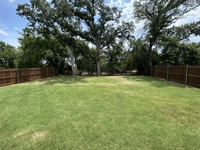 333 Lubbock Drive, Azle, TX 76020