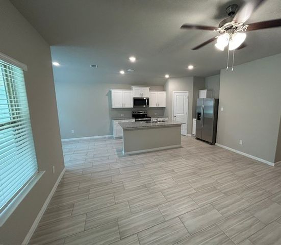 333 Lubbock Drive, Azle, TX 76020