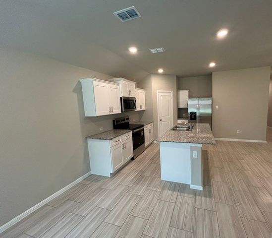 333 Lubbock Drive, Azle, TX 76020
