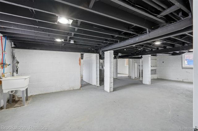 20543 Gudith Road, Brownstown Charter Township, MI 48183