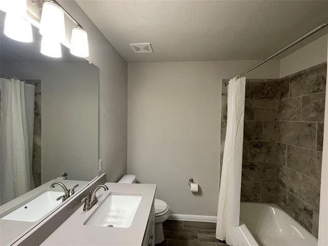 200 Evening Star LN, Georgetown, TX 78628