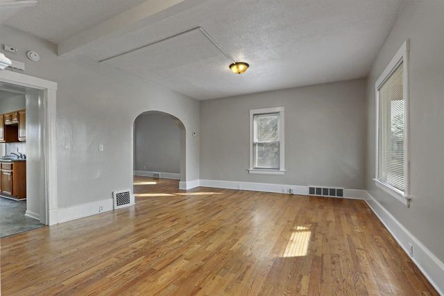 6609 24th AVENUE, Kenosha, WI 53143