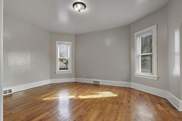 6609 24th AVENUE, Kenosha, WI 53143