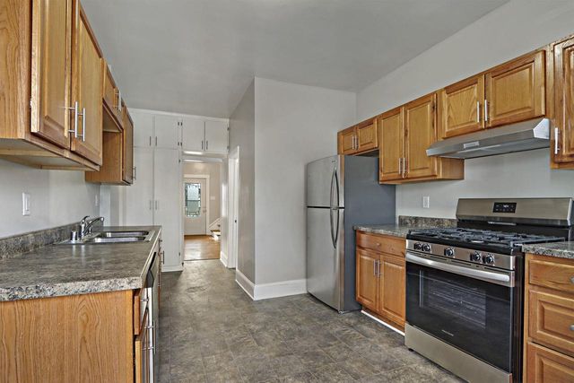 6609 24th AVENUE, Kenosha, WI 53143