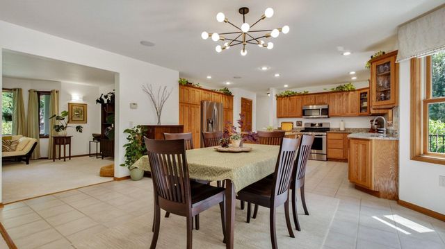 1224 Red Maple Ridge, Eau Claire, WI 54703