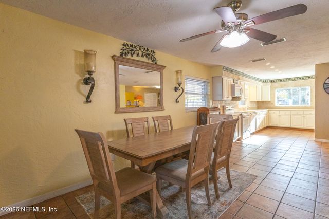 102 LAKE Avenue, Crescent City, FL 32112