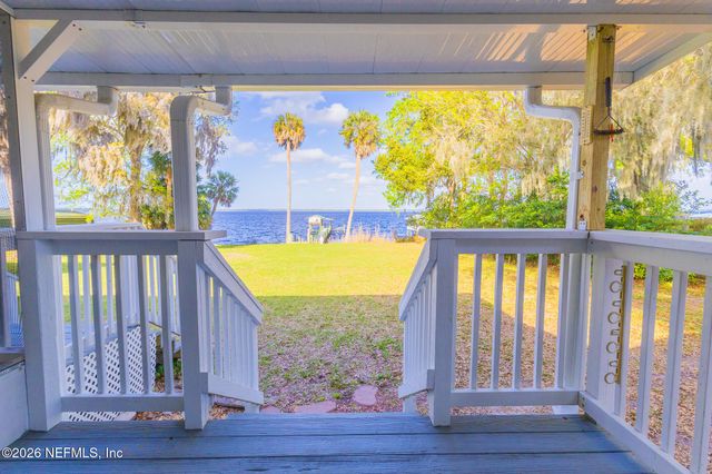 102 LAKE Avenue, Crescent City, FL 32112