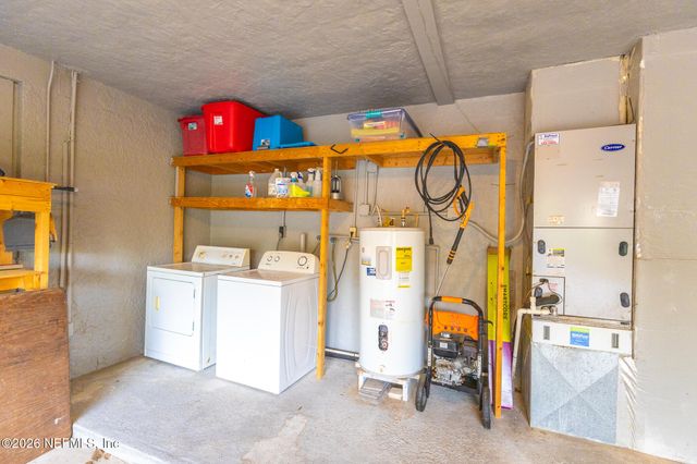 102 LAKE Avenue, Crescent City, FL 32112