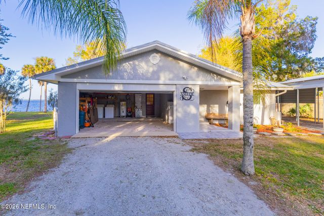 102 LAKE Avenue, Crescent City, FL 32112