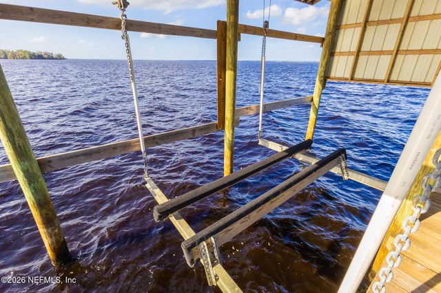 102 LAKE Avenue, Crescent City, FL 32112