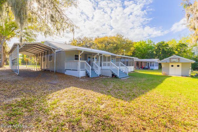 102 LAKE Avenue, Crescent City, FL 32112