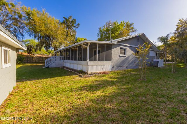 102 LAKE Avenue, Crescent City, FL 32112