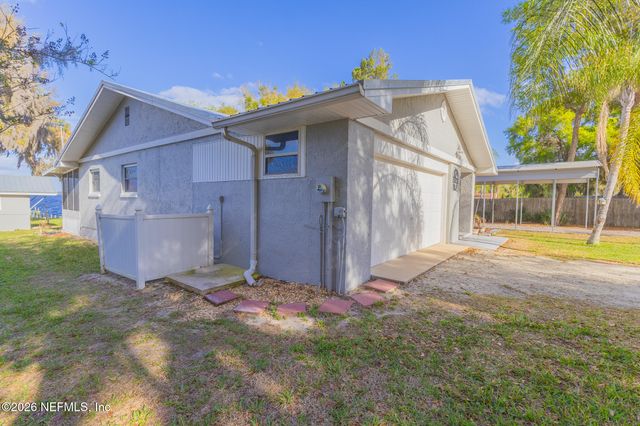 102 LAKE Avenue, Crescent City, FL 32112