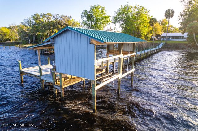 102 LAKE Avenue, Crescent City, FL 32112