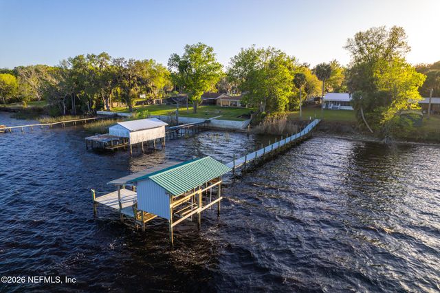 102 LAKE Avenue, Crescent City, FL 32112