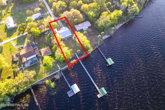 102 LAKE Avenue, Crescent City, FL 32112