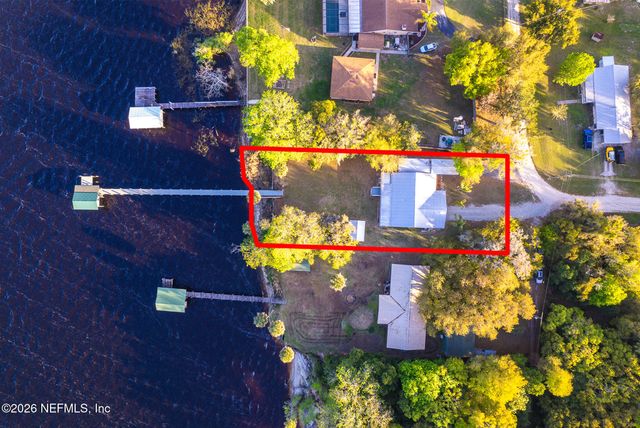 102 LAKE Avenue, Crescent City, FL 32112