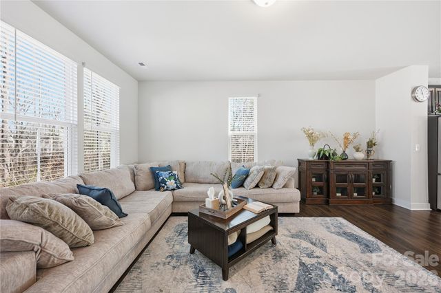 1172 Ashbury Street, Charlotte, NC 28216