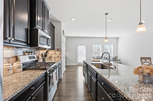 1172 Ashbury Street, Charlotte, NC 28216