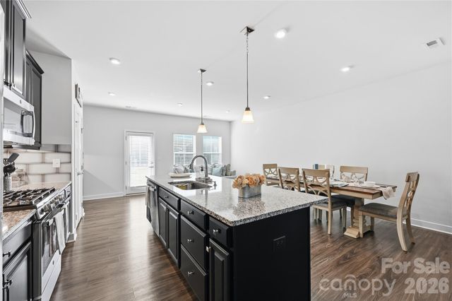 1172 Ashbury Street, Charlotte, NC 28216