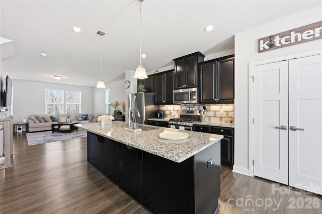 1172 Ashbury Street, Charlotte, NC 28216