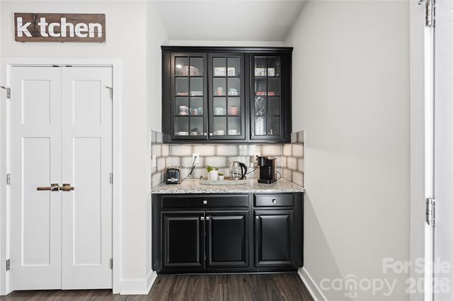 1172 Ashbury Street, Charlotte, NC 28216