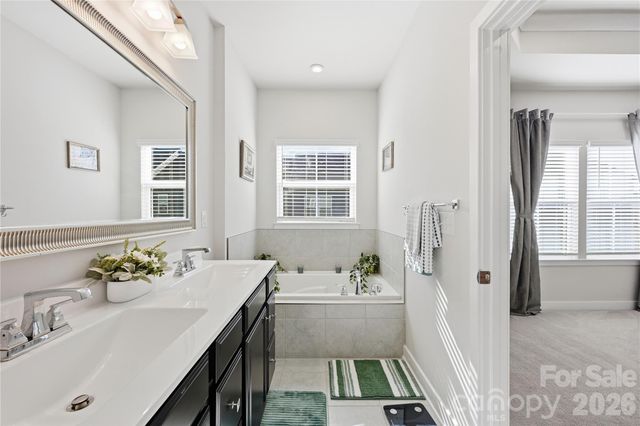 1172 Ashbury Street, Charlotte, NC 28216