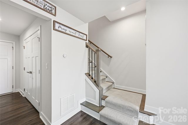 1172 Ashbury Street, Charlotte, NC 28216