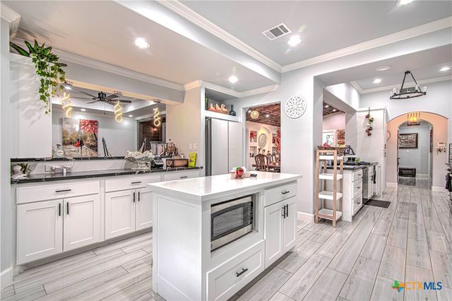 10 W Zenith Avenue, Temple, TX 76501