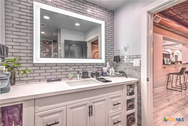10 W Zenith Avenue, Temple, TX 76501