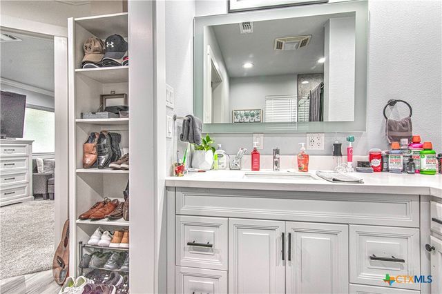 10 W Zenith Avenue, Temple, TX 76501